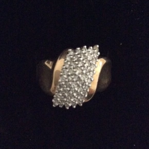 🌟HOST PICK 🌟 NWT STUNNING 14k GOLD & GENUINE DIAMOND CLUSTER RING MSRP 1,700 - Picture 4 of 5